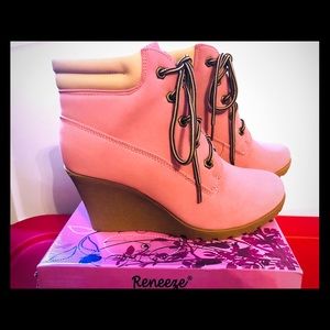 Pink Boots Women size 7. New